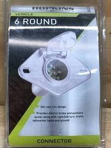 lot 75 image: Hopkins 6 Round Vehicle Connector 0921246.40