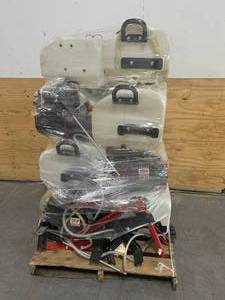 lot 93 image: NORTH STAR Pallet of 8 Sprayers