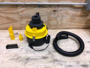 lot 136 image: Wagan Tech Wet & Dry Ultra Vac with Attachments