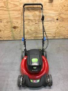 lot 169 image: Toro Recycler 21-Inch 60V Cordless Lawn Mower