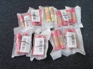 lot 8 image: Organic Lip Balm...