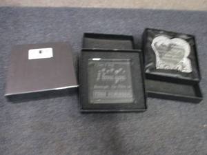 lot 14 image: 3 Assorted Desk Dcor...