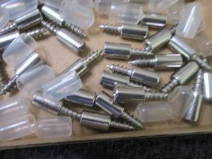 lot 46 image: 2-24 ct Self Tapping Screw Shelf Su...