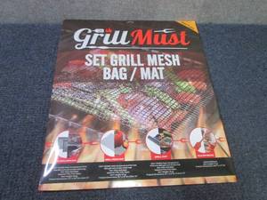 lot 48 image: 5 pc Grill Mesh BagMat Set...