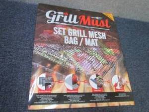 lot 49 image: 5 pc Grill Mesh BagMat Set...