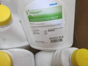 lot 119 image: Ecolab Virasept12-  32 oz. Surfac...