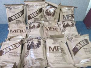 lot 140 image: Sealed Case of 12 MREs Meal Ready ...