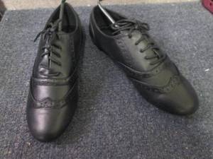 lot 155 image: Case of 12 pairs Size 7-10 Ladies B...