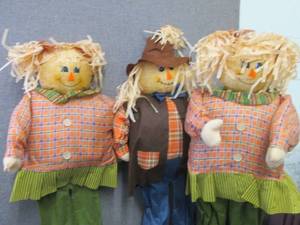 lot 164 image: 3-34 inch Fall Scarecrows...