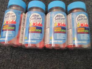 lot 204 image: 4- 28 ct Alka-Seltzer Kids Tummy Re...