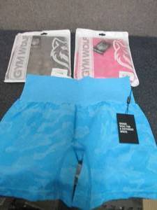 lot 321 image: 3 Ladies Large Gym Wolf NWT Contour...