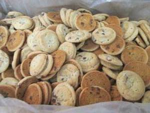 lot 327 image: CC 8lb Roundys FROZEN Mini Milk Ch...