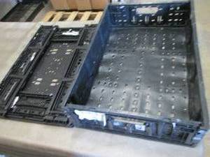 lot 362 image: 2 Folding Plastic Crates 23x15.5x 5...