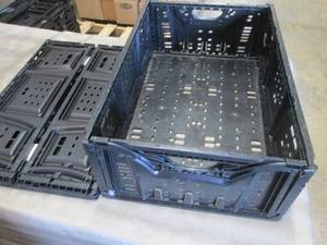 lot 363 image: 2 Folding Plastic Crates 23x15.5x 8...