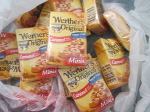 lot 426 image: 12- 1.48 oz Werthers Minis...