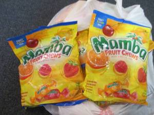 lot 440 image: 6- 7.05 oz Mamba Fruit Chews...