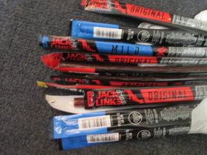 lot 454 image: 12 Assorted Jack Links Snack Sticks...
