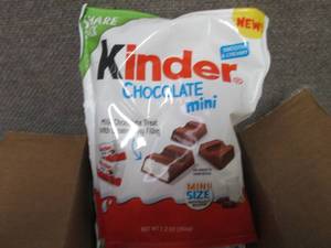 lot 467 image: 5- 7.2 oz Kinder Minis...