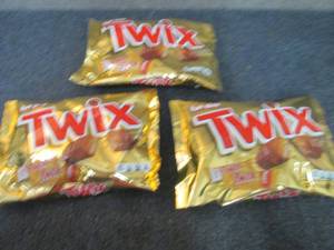 lot 478 image: 3- 10.83 oz Twix Bars Fun Size...