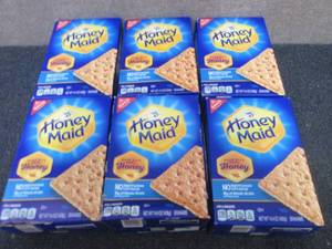 lot 494 image: 6- 14.4 oz Honey Maid Graham Cracke...