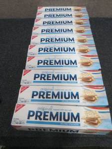 lot 498 image: 10-4 oz Nabisco Premium Saltine Cra...