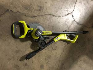 RYOBI ONE 18V 9 in. Cordless Battery Edger (Tool Only)  Customer Returns See Pictures
