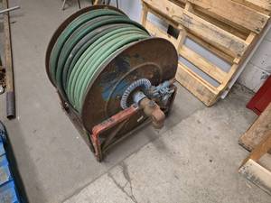lot 12 image: Heavy duty industrial hose reel