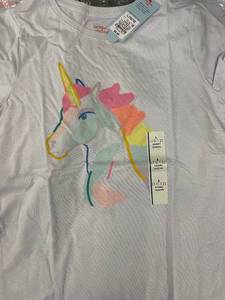 lot 16 image: Lot of 6 Cat & Jack Unicorn Graphic T-Shirts - Size L (1012)
