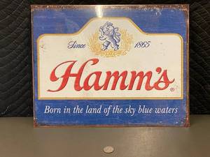 lot 53 image: Vintage Hamms Beer Sign