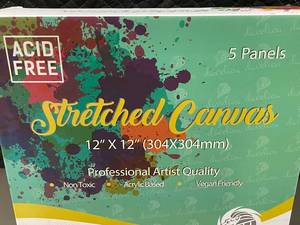lot 153 image: Davelio 12 x 12 Stretched Canvas 5-Piece Pack