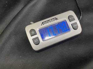 L - Luters Genuine Smithfield Smoked nand Pepper coated Ham