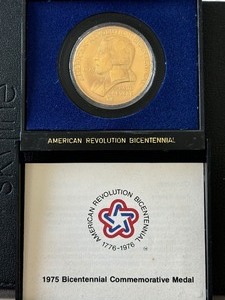 1975 Bicentennial Commemorative Medal