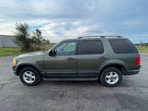 2003 Ford Explorer XLT - 4X4