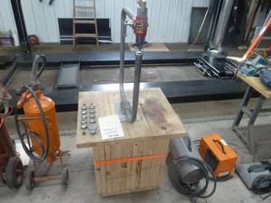 lot 10 image: JRM Tool Co. Metal Form Machine