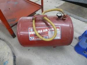lot 22 image: Portable Air Tank