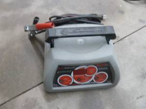 lot 30 image: Schumacher 100 Amp Speed Charger