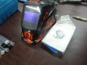 lot 35 image: Miller Welding Helmet Auto Dark