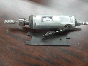 lot 39 image: Chicago Pneumatic Die Grinder