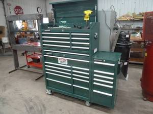 lot 49 image: Master Craft Tool Chest & Tools