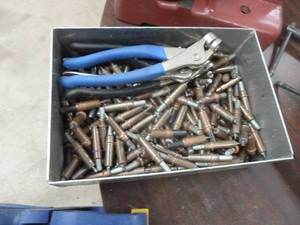 lot 52 image: Metal Rivet Fastener Set