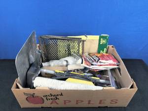 lot 93 image: Drywall and Painting Tools SuperTuff, Roller, Sanding, Trowel, Etc.