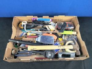 lot 95 image: Tools Hammer, Hacksaw, Screwdrivers, Scraper, Etc.&nbsp