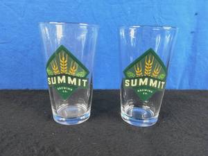 lot 102 image: Set of 2 Summit Brewing Drinking Glasses