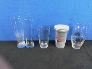lot 112 image: Collection of 5 Beer Drinking Glasses Coors Light, Etc.