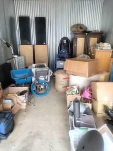 lot 131 image: Contents of 11 x 23 Storage Locker in Ham Lake, MN