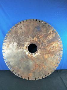 lot 150 image: 32 12 Diamond Tip Concrete Sawblade