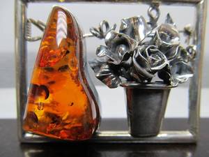 Lovely Sterling Silver &amp Amber Flower Pot Brooch