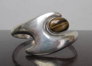 Vintage Sculptural Modernist TAXCO Sterling Silver Bracelet wTiger Eye