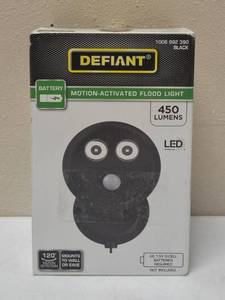 lot 27 image: Defiant  Motion - Activated Flood Light - NEW