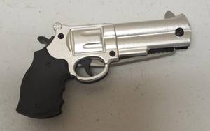 lot 35 image: MILSPEC  Gun Shaped Knife